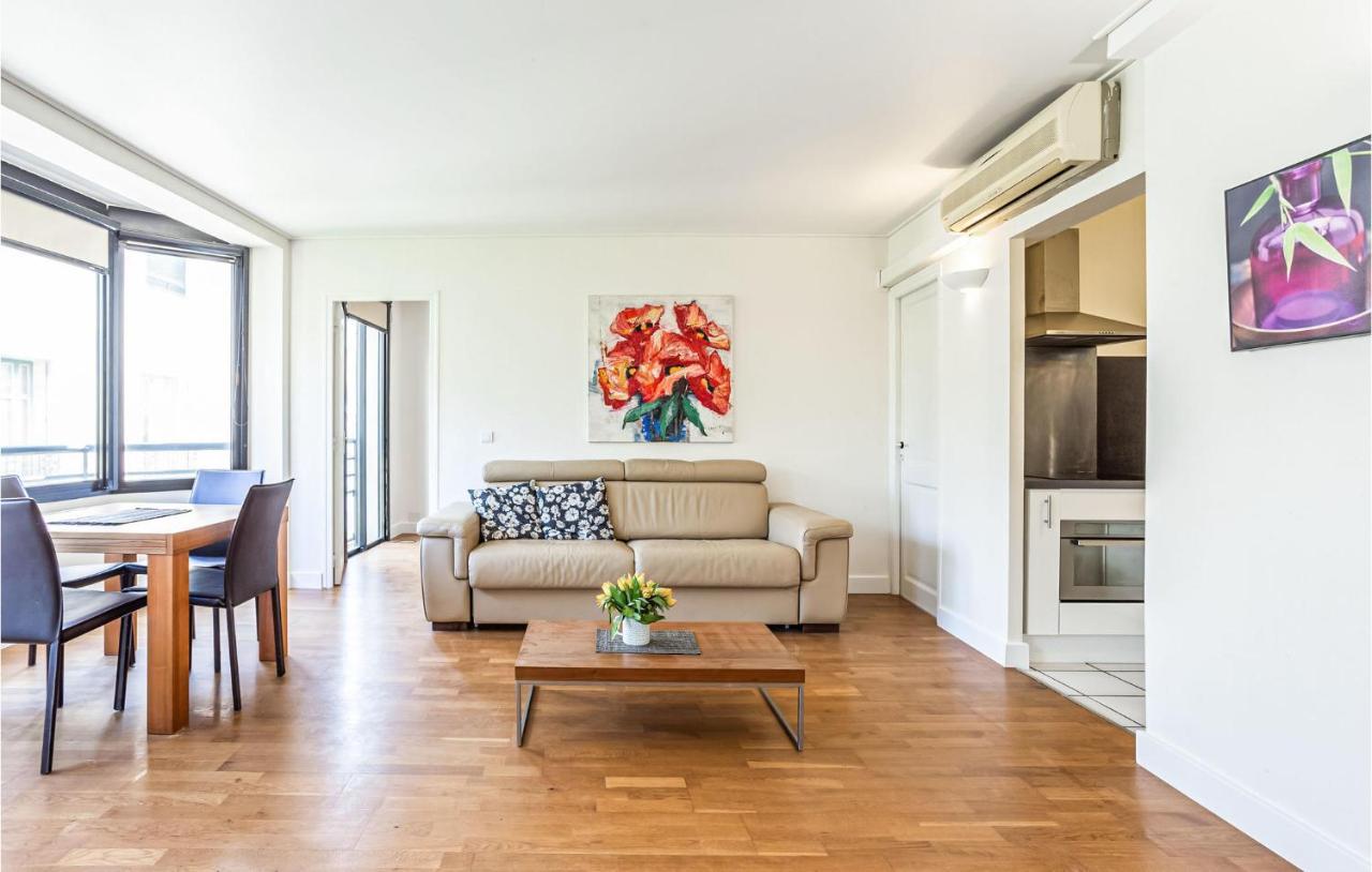 Nice Apartment In Cannes With Wifi Buitenkant foto